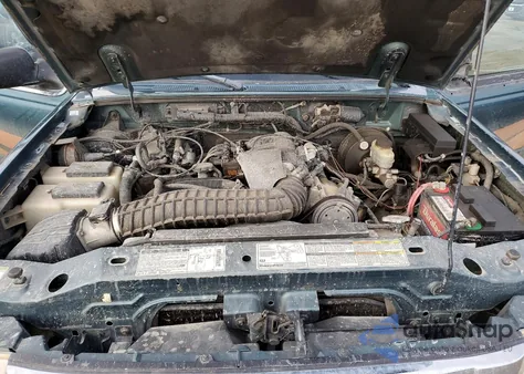 1998 Mazda B4000 Cab Plus from USA, damaged, VIN 4F4ZR17X9WTM10090